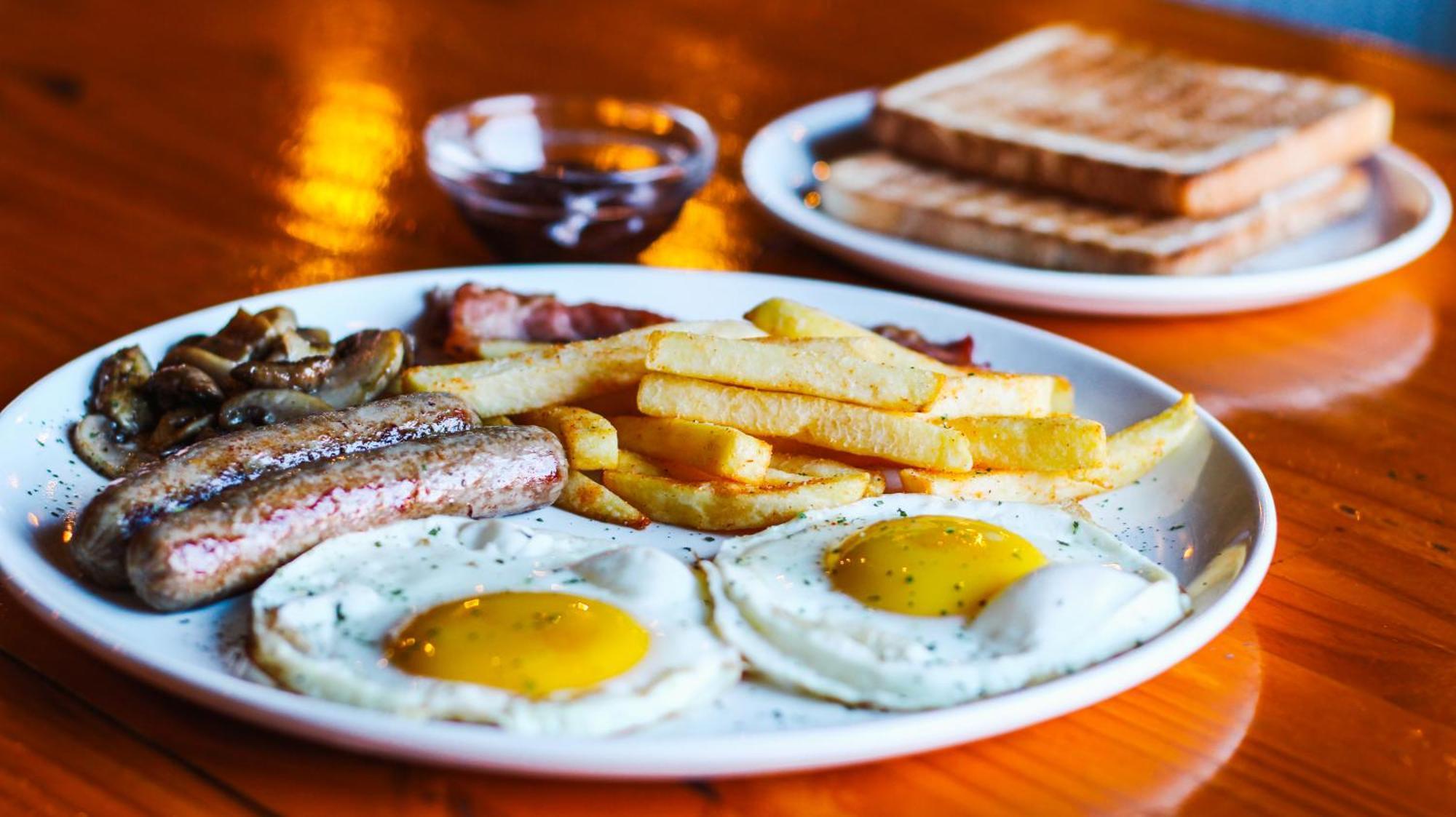 Never At Home Green Point Kapstaden Exteriör bild A cooked breakfast